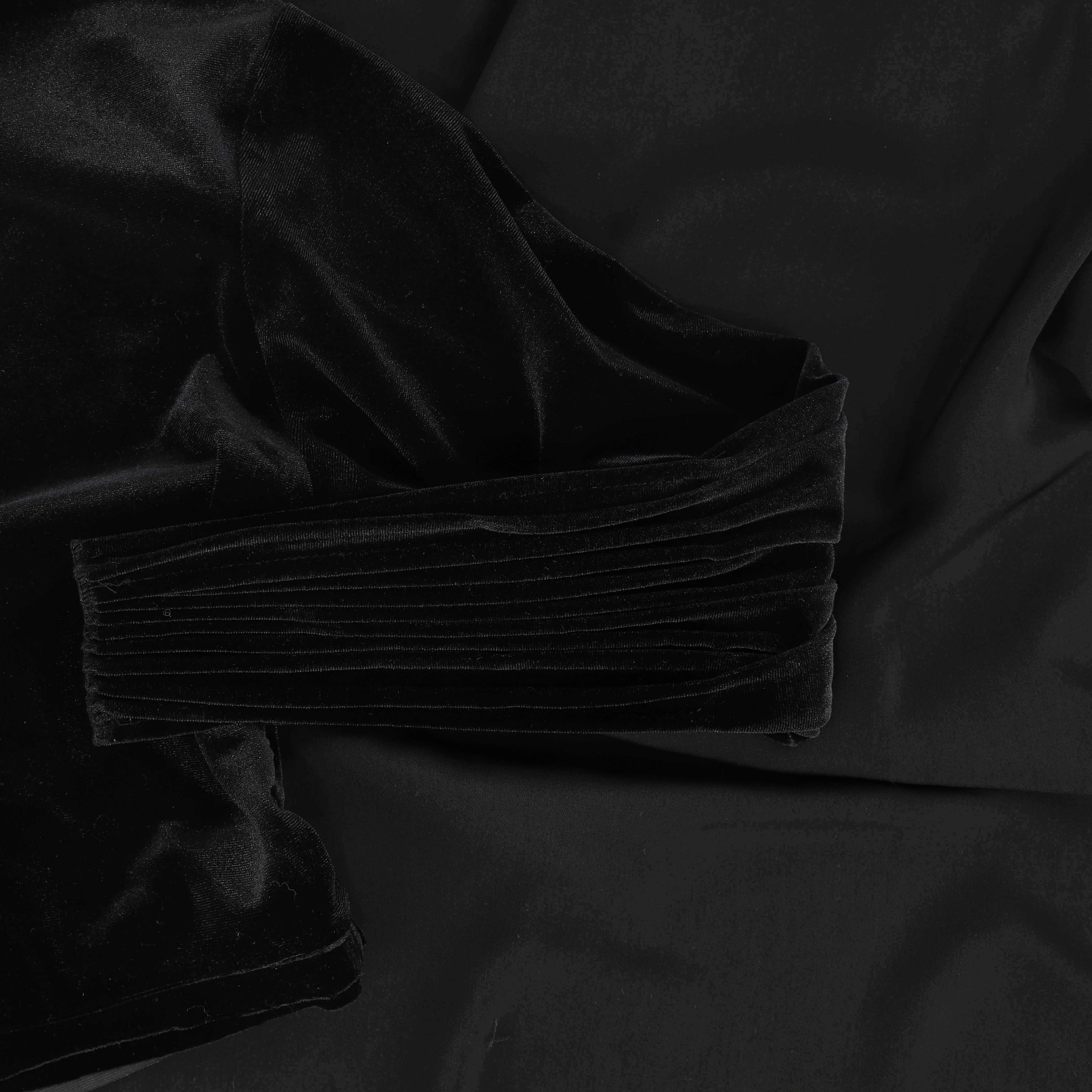 BACE COLLECTION BLACK VELOUR CROP TOP AND MAXI DRESS [FINAL SALE] - Image 2