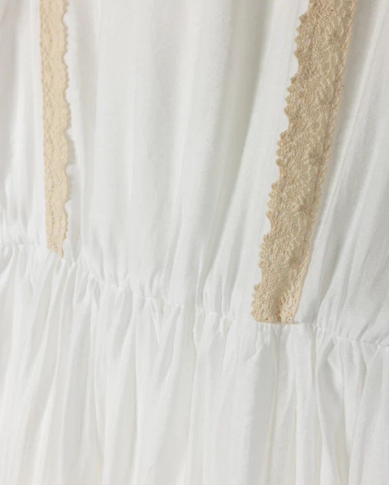 MINIMAL IVORY/BEIGE CRINKLE LACE TRIM DRESS [FINAL SALE] - Image 2