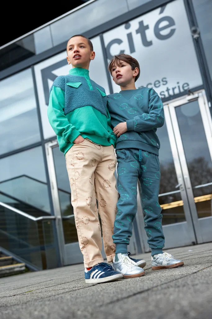SPROET & SPROUT TEAL RIBBED NECK GRAPHIC SWEATSHIRT [FINAL SALE] - Image 2