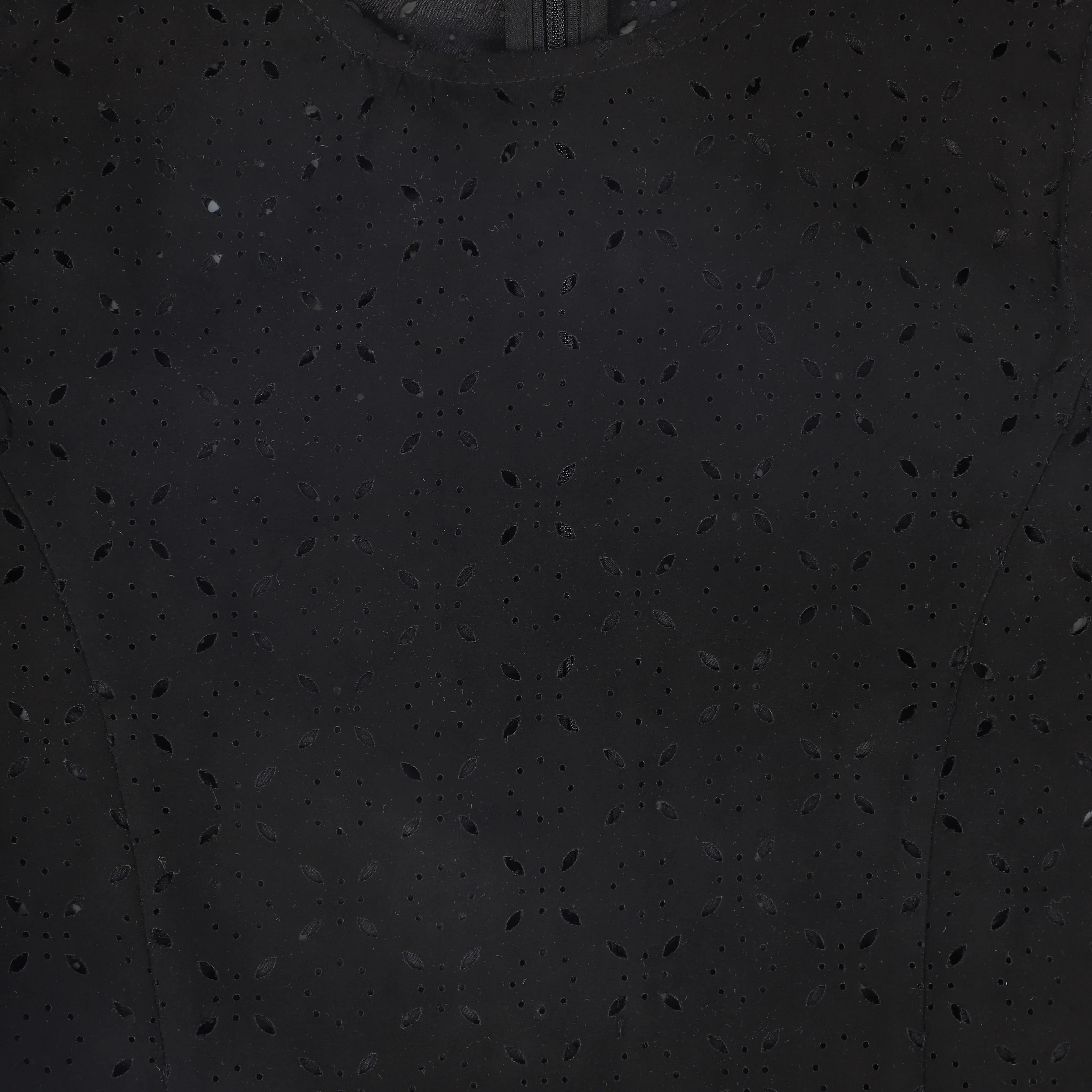 VALENTINA BLACK FLOWER CUTOUT VEST [FINAL SALE] - Image 3